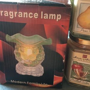Fragrance lamp with candles